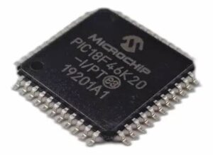 Extrakce zdrojového kódu flash paměti MCU PIC18F46K20 zabezpečená MICROCHIP začíná od zamknutého pojistkového mikrokontroléru PIC18F46K20 s ochranou proti prasklinám, stav šifrované paměti mikroprocesoru se resetuje a umožní dešifrování flash programu PIC18F46K20;